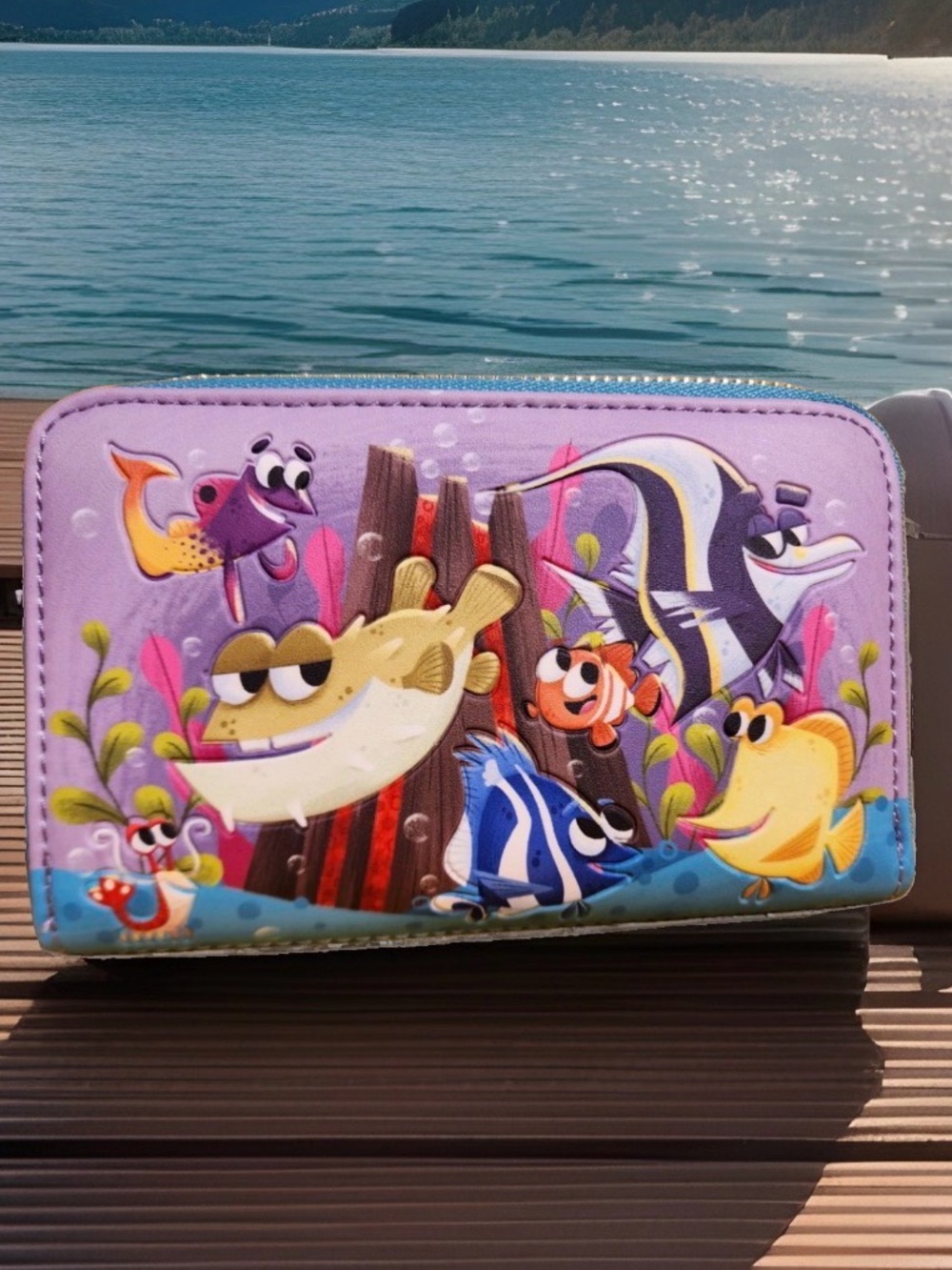 NEW Loungefly Disney / Pixar FINDING NEMO Fish Tank Aquarium Zip Around Wallet
